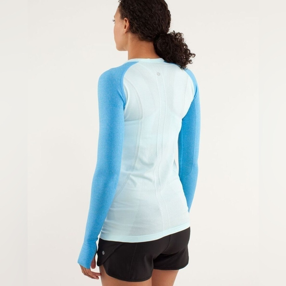 Lululemon Run Swiftly Tech Long Sleeve size 6 Aquamarine Beach Blanket Blue